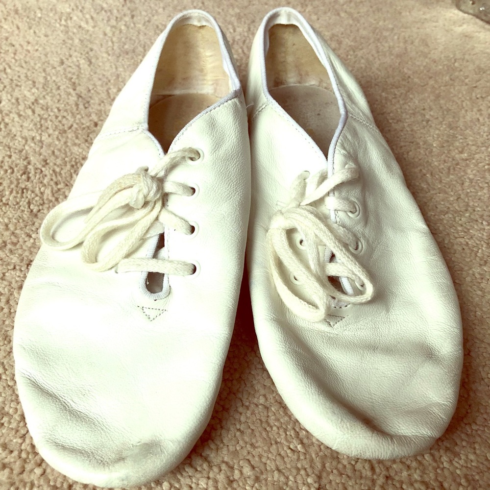Women’s Jazz shoes white 7M lace up